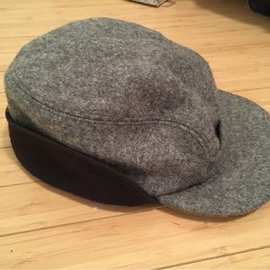 Filson Mackinaw Pure Wool Trapper ForresterCap Hat Gray Black Medium Made In USA